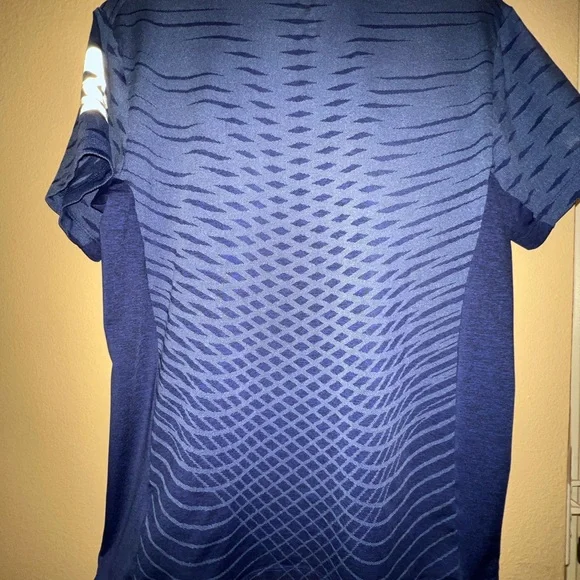 Nike x Soul Cycle Dri-fit Workiut Shirt - Picture 4 of 6
